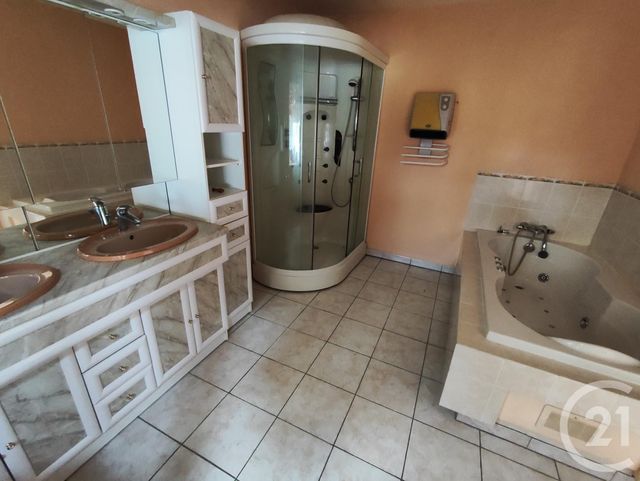 Maison à vendre - 24 pièces - 630 m2 - Beaumont Le Roger - 27 - HAUTE-NORMANDIE