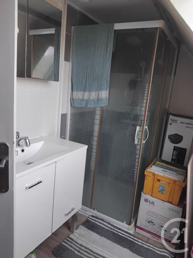 Appartement à vendre - 2 pièces - 43,83 m2 - Beaumont Le Roger - 27 - HAUTE-NORMANDIE