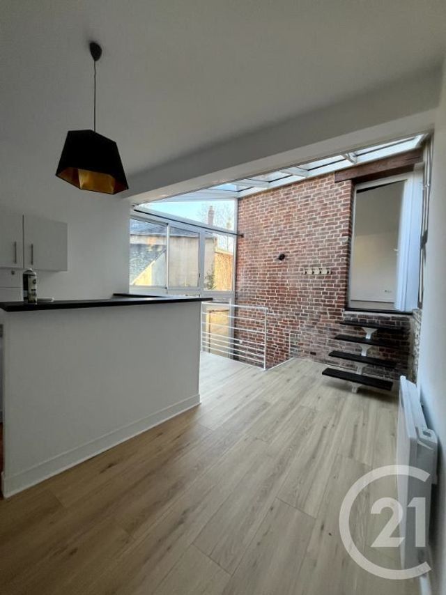 Maison &agrave; louer - 3 pi&egrave;ces - 45 m2 - Bernay - 27 - HAUTE-NORMANDIE