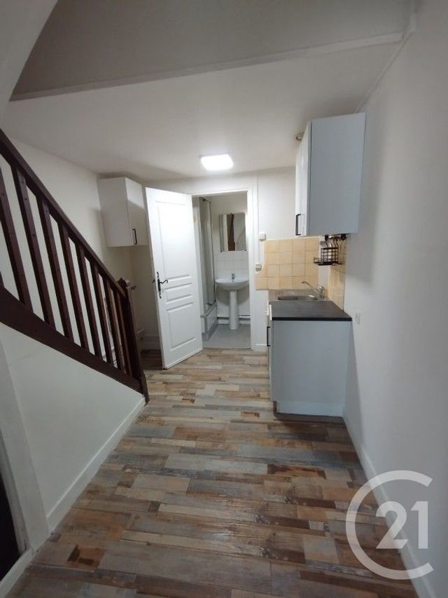 Appartement F1 &agrave; louer - 1 pi&egrave;ce - 33 m2 - Beaumont Le Roger - 27 - HAUTE-NORMANDIE