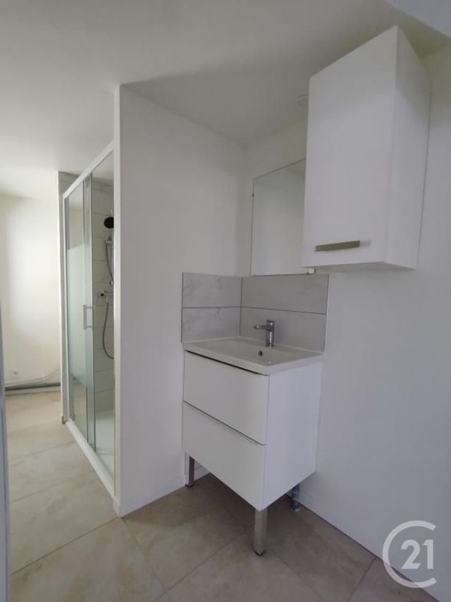 Appartement T1 &agrave; louer - 1 pi&egrave;ce - 32,18 m2 - Bernay - 27 - HAUTE-NORMANDIE