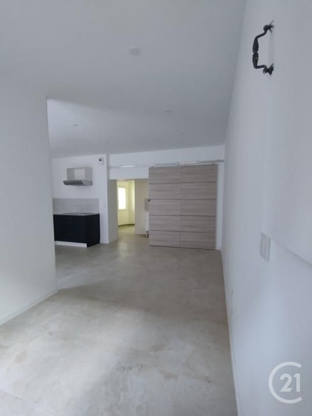 Appartement T1 &agrave; louer - 1 pi&egrave;ce - 32,18 m2 - Bernay - 27 - HAUTE-NORMANDIE