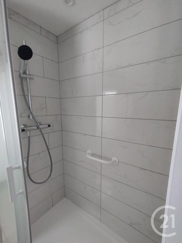 Appartement T1 &agrave; louer - 1 pi&egrave;ce - 32,18 m2 - Bernay - 27 - HAUTE-NORMANDIE