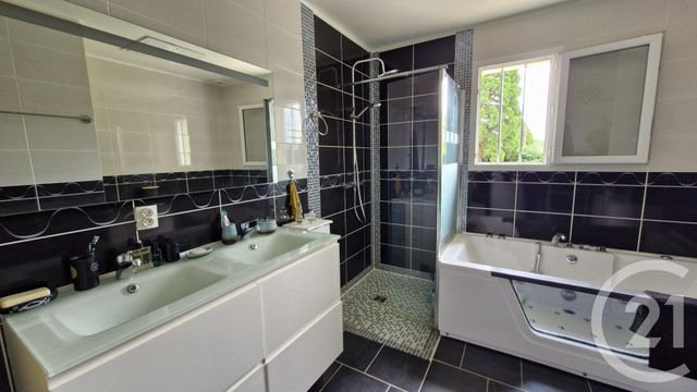 Maison &agrave; vendre - 4 pi&egrave;ces - 98 m2 - Beaumont Le Roger - 27 - HAUTE-NORMANDIE