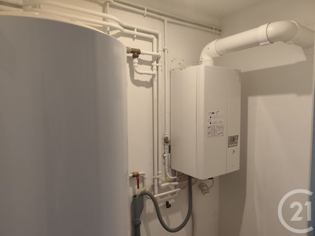 Maison &agrave; louer - 5 pi&egrave;ces - 108,44 m2 - Beaumont Le Roger - 27 - HAUTE-NORMANDIE