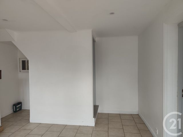 Maison &agrave; louer - 5 pi&egrave;ces - 108,44 m2 - Beaumont Le Roger - 27 - HAUTE-NORMANDIE