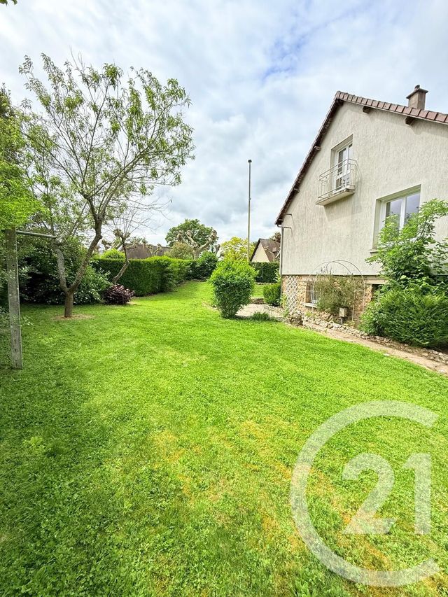 Maison &agrave; louer - 7 pi&egrave;ces - 108 m2 - Beaumont Le Roger - 27 - HAUTE-NORMANDIE