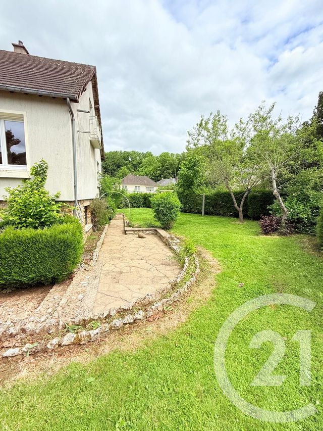 Maison &agrave; louer - 7 pi&egrave;ces - 108 m2 - Beaumont Le Roger - 27 - HAUTE-NORMANDIE