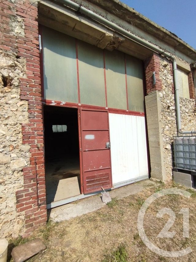 Parking &agrave; louer - 120 m2 - Beaumont Le Roger - 27 - HAUTE-NORMANDIE