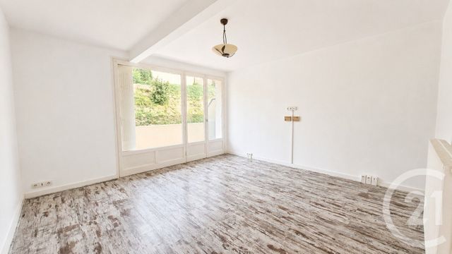 Appartement T4 &agrave; vendre - 4 pi&egrave;ces - 81,92 m2 - Bernay - 27 - HAUTE-NORMANDIE