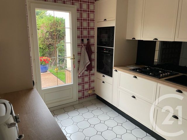 Maison &agrave; vendre - 3 pi&egrave;ces - 80,76 m2 - Bernay - 27 - HAUTE-NORMANDIE