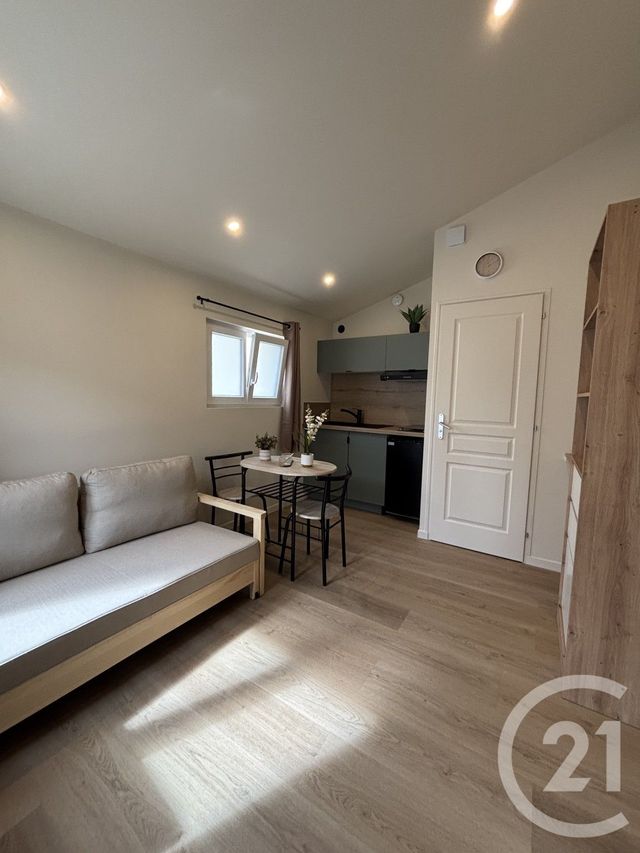 Appartement Studio &agrave; louer - 1 pi&egrave;ce - 15,48 m2 - Brionne - 27 - HAUTE-NORMANDIE
