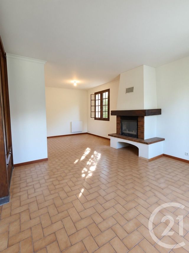 Maison &agrave; louer - 4 pi&egrave;ces - 76,25 m2 - Grand Camp - 27 - HAUTE-NORMANDIE
