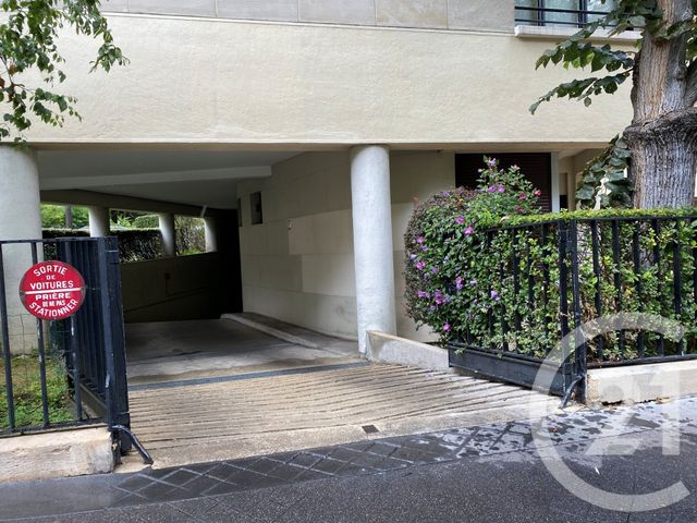 parking - PARIS - 75016