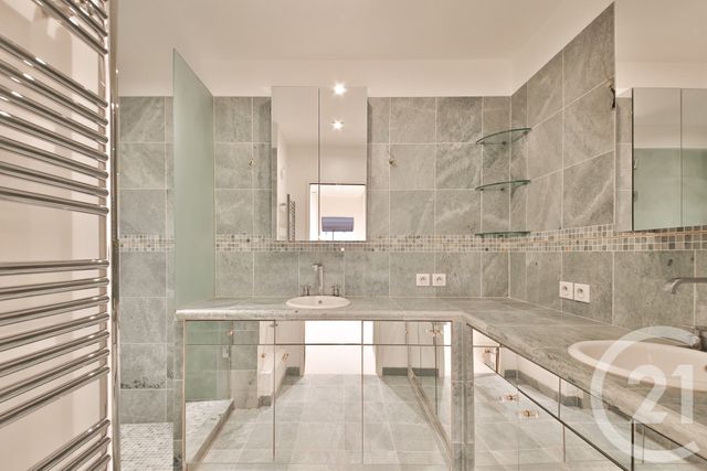 Appartement F4 &agrave; vendre - 4 pi&egrave;ces - 121,76 m2 - Paris - 75016 - ILE-DE-FRANCE