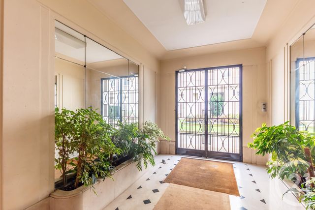 Appartement F2 &agrave; louer - 2 pi&egrave;ces - 57,01 m2 - Paris - 75016 - ILE-DE-FRANCE