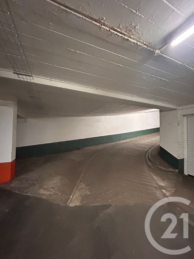 Parking &agrave; louer - 11,22 m2 - Paris - 75016 - ILE-DE-FRANCE