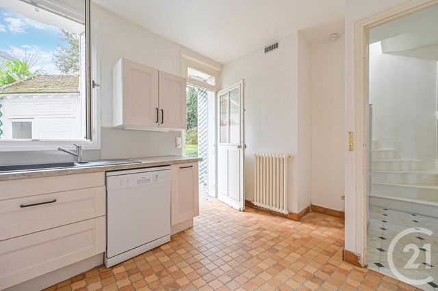 Maison &agrave; louer - 7 pi&egrave;ces - 155,77 m2 - St Cloud - 92 - ILE-DE-FRANCE