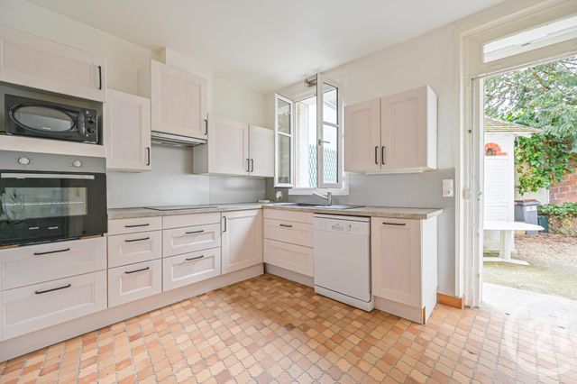Maison &agrave; louer - 7 pi&egrave;ces - 155,77 m2 - St Cloud - 92 - ILE-DE-FRANCE