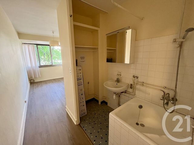 Appartement Chambre &agrave; vendre - 1 pi&egrave;ce - 12,91 m2 - Paris - 75016 - ILE-DE-FRANCE