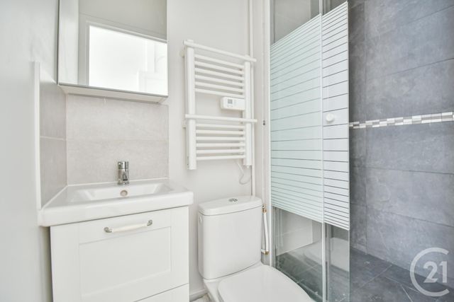 Appartement F2 &agrave; louer - 2 pi&egrave;ces - 32,11 m2 - Courbevoie - 92 - ILE-DE-FRANCE