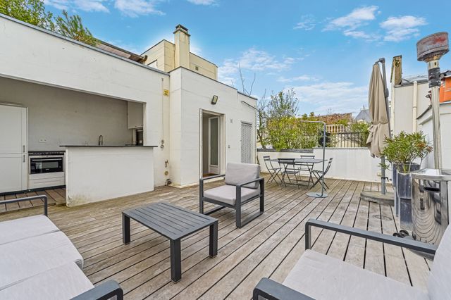 Maison &agrave; louer - 6 pi&egrave;ces - 179,44 m2 - Paris - 75016 - ILE-DE-FRANCE