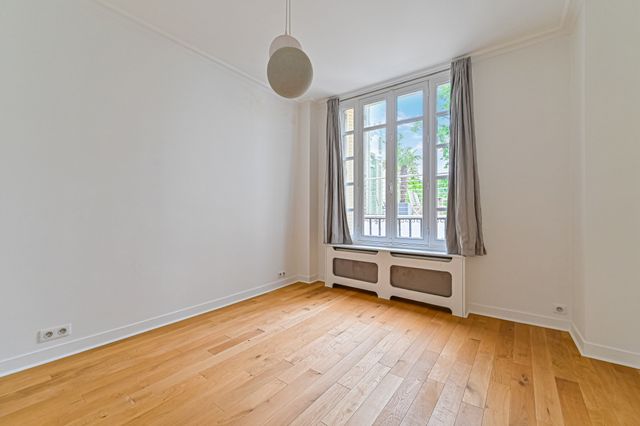 Maison &agrave; louer - 6 pi&egrave;ces - 179,44 m2 - Paris - 75016 - ILE-DE-FRANCE