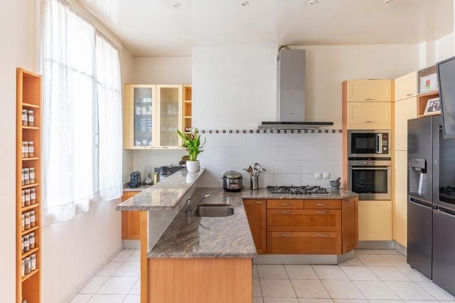 Appartement F5 &agrave; vendre - 5 pi&egrave;ces - 178,61 m2 - Paris - 75016 - ILE-DE-FRANCE