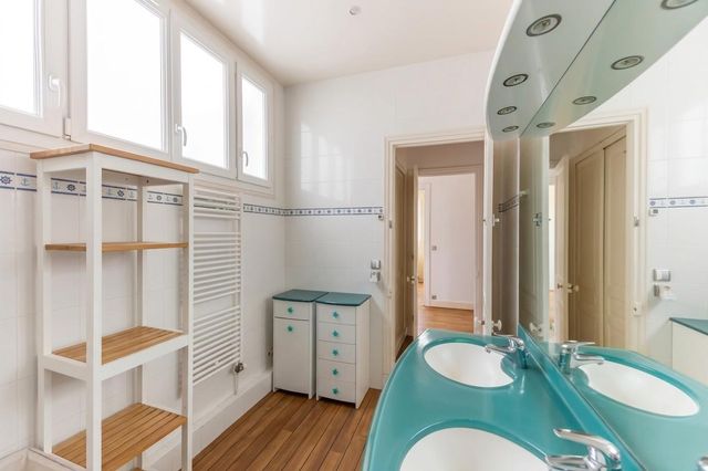 Appartement F5 &agrave; vendre - 5 pi&egrave;ces - 178,61 m2 - Paris - 75016 - ILE-DE-FRANCE