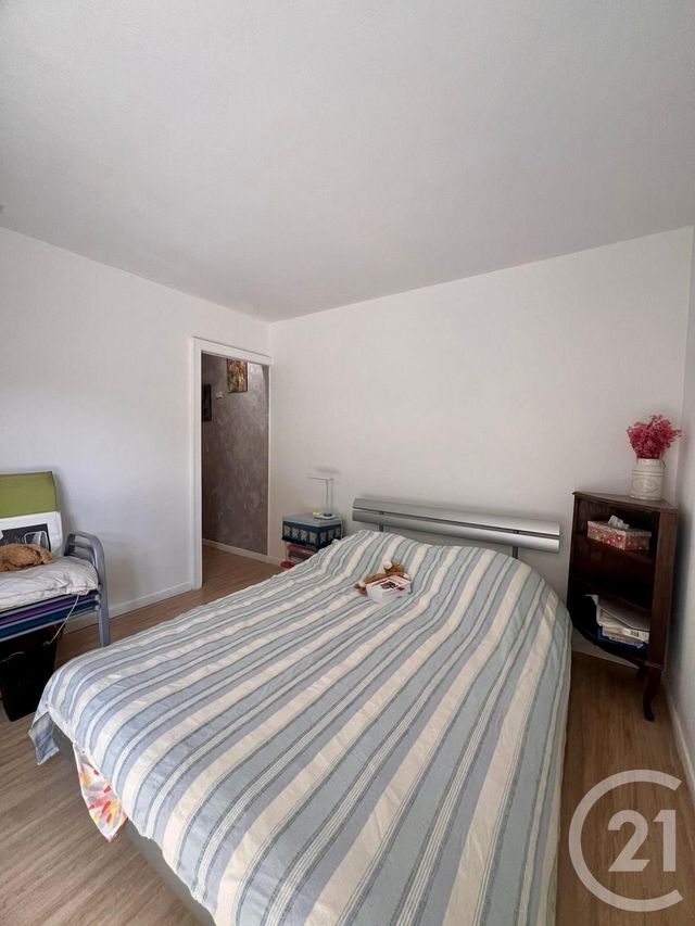 Appartement F3 &agrave; vendre - 3 pi&egrave;ces - 75,90 m2 - Vence - 06 - PROVENCE-ALPES-COTE-D-AZUR