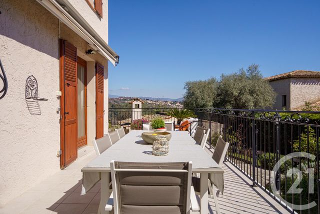 Maison à vendre - 5 pièces - 173,70 m2 - Vence - 06 - PROVENCE-ALPES-COTE-D-AZUR