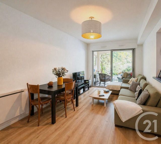 Appartement F3 &agrave; vendre - 3 pi&egrave;ces - 56 m2 - Vence - 06 - PROVENCE-ALPES-COTE-D-AZUR