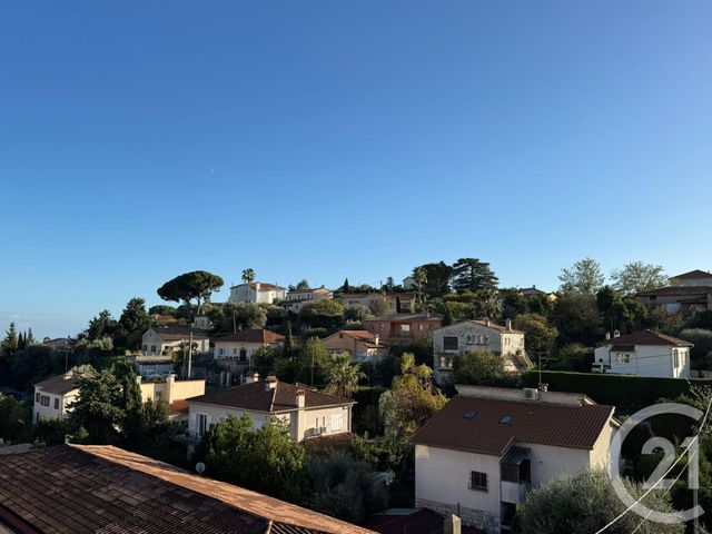 Appartement à vendre - 4 pièces - 72 m2 - Vence - 06 - PROVENCE-ALPES-COTE-D-AZUR