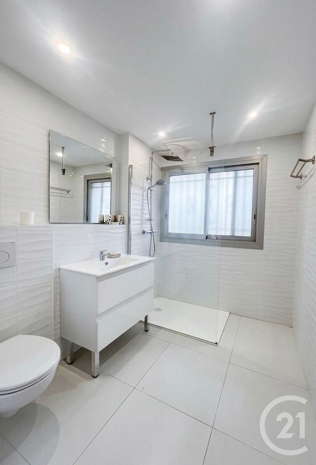 Appartement F3 &agrave; vendre - 3 pi&egrave;ces - 81,16 m2 - Vence - 06 - PROVENCE-ALPES-COTE-D-AZUR