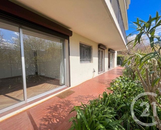 Appartement F3 &agrave; vendre - 3 pi&egrave;ces - 81,16 m2 - Vence - 06 - PROVENCE-ALPES-COTE-D-AZUR