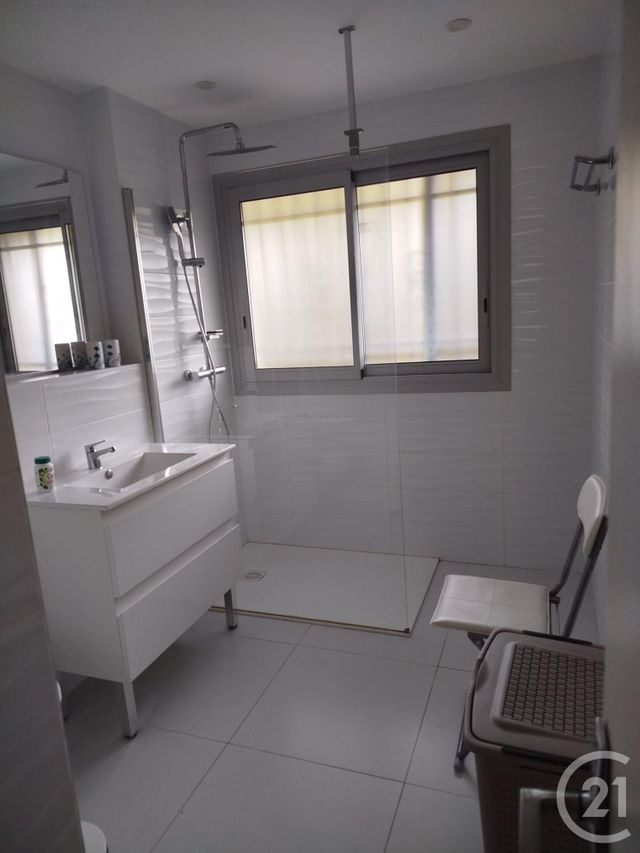 Appartement F3 à vendre - 3 pièces - 81,16 m2 - Vence - 06 - PROVENCE-ALPES-COTE-D-AZUR