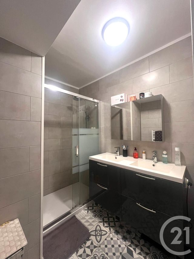 Appartement &agrave; vendre - 3 pi&egrave;ces - 70,10 m2 - Vence - 06 - PROVENCE-ALPES-COTE-D-AZUR