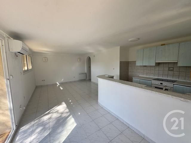 Appartement &agrave; louer - 3 pi&egrave;ces - 68,88 m2 - Vence - 06 - PROVENCE-ALPES-COTE-D-AZUR