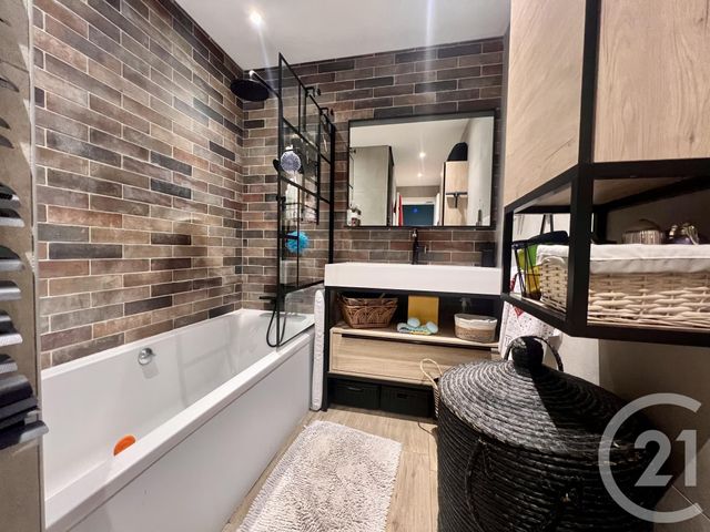 Appartement &agrave; vendre - 3 pi&egrave;ces - 66 m2 - Nice - 06 - PROVENCE-ALPES-COTE-D-AZUR