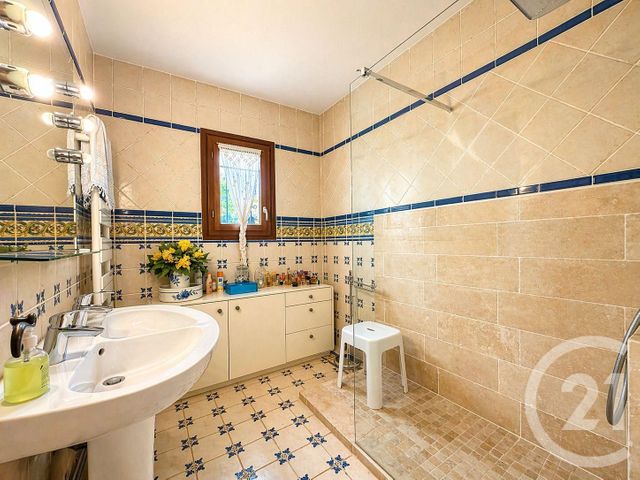 Maison &agrave; vendre - 8 pi&egrave;ces - 178,60 m2 - Vence - 06 - PROVENCE-ALPES-COTE-D-AZUR