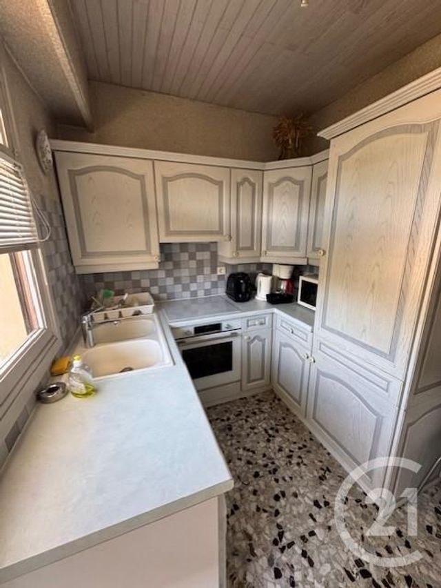 Appartement &agrave; louer - 2 pi&egrave;ces - 54,50 m2 - Vence - 06 - PROVENCE-ALPES-COTE-D-AZUR