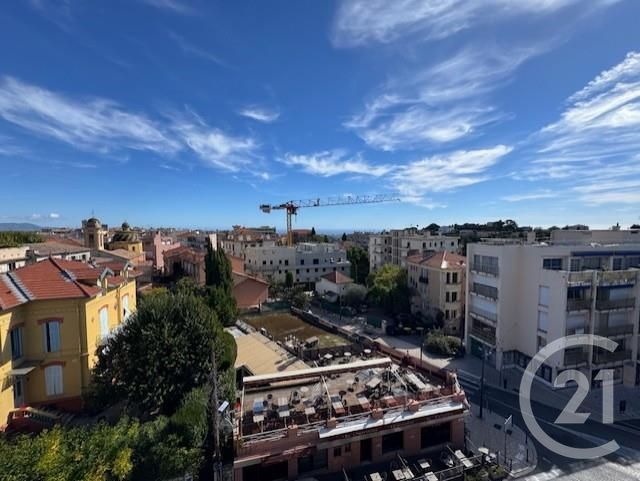 Appartement &agrave; louer - 2 pi&egrave;ces - 54,50 m2 - Vence - 06 - PROVENCE-ALPES-COTE-D-AZUR