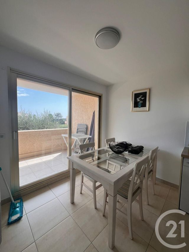 Appartement F2 &agrave; louer - 2 pi&egrave;ces - 59,95 m2 - Vence - 06 - PROVENCE-ALPES-COTE-D-AZUR