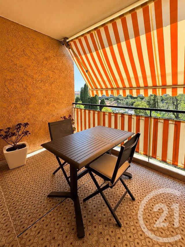 Appartement F2 &agrave; louer - 2 pi&egrave;ces - 54,60 m2 - Vence - 06 - PROVENCE-ALPES-COTE-D-AZUR