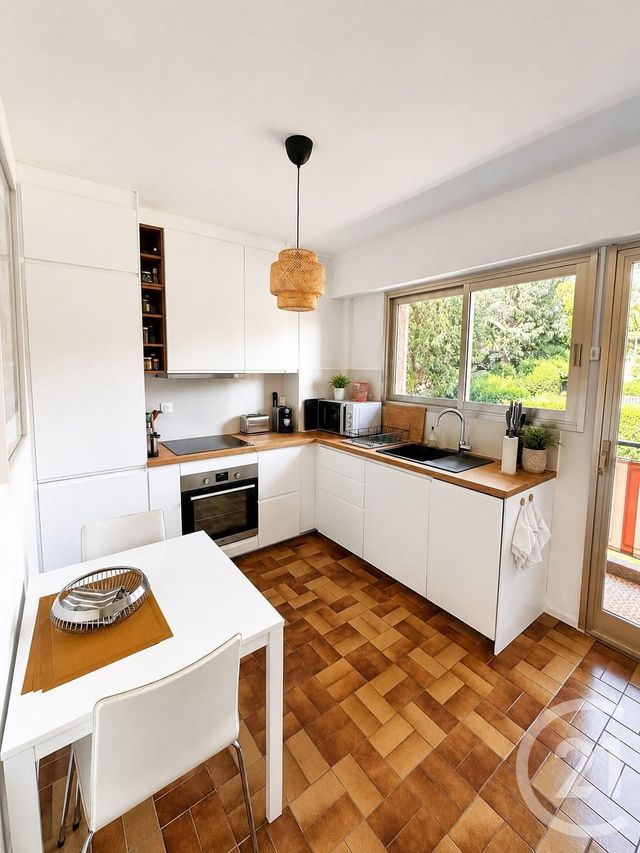 Appartement F2 &agrave; louer - 2 pi&egrave;ces - 54,60 m2 - Vence - 06 - PROVENCE-ALPES-COTE-D-AZUR