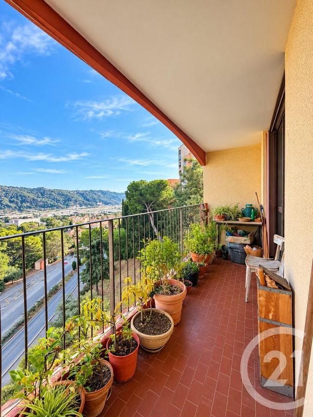 Appartement F5 &agrave; vendre - 5 pi&egrave;ces - 95,55 m2 - Carros - 06 - PROVENCE-ALPES-COTE-D-AZUR