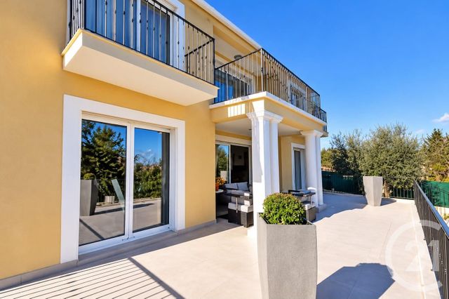 Maison &agrave; vendre - 6 pi&egrave;ces - 211,20 m2 - Villeneuve Loubet - 06 - PROVENCE-ALPES-COTE-D-AZUR