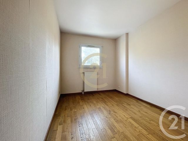 Appartement F2 à vendre - 2 pièces - 37,61 m2 - Jouy Le Moutier - 95 - ILE-DE-FRANCE