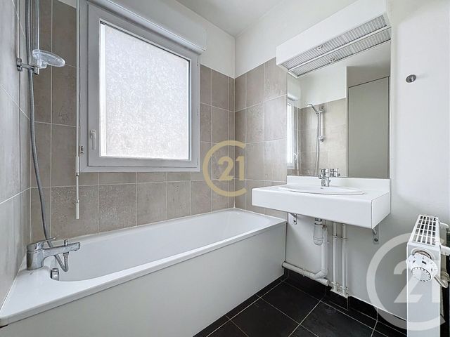 Appartement à vendre - 3 pièces - 64,50 m2 - Jouy Le Moutier - 95 - ILE-DE-FRANCE