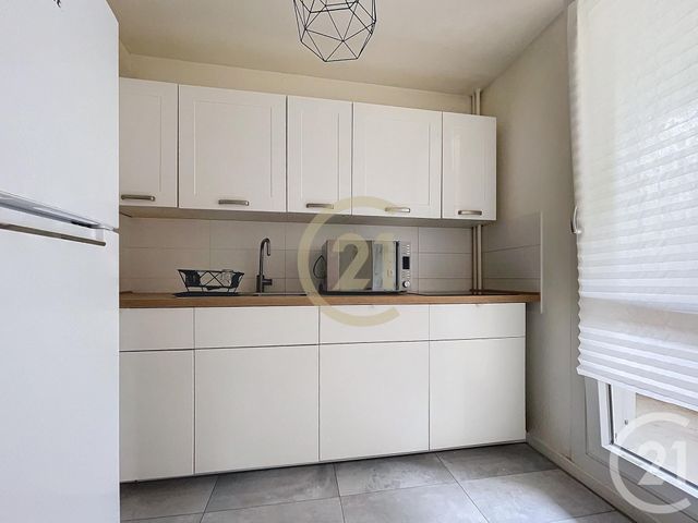 Appartement Studio &agrave; louer - 1 pi&egrave;ce - 35 m2 - Cergy - 95 - ILE-DE-FRANCE
